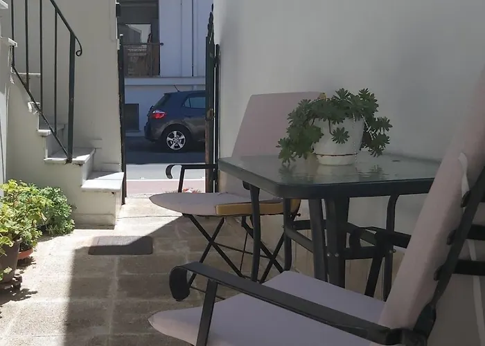 Comfy Apartment Near The Port And The Center Of Volos