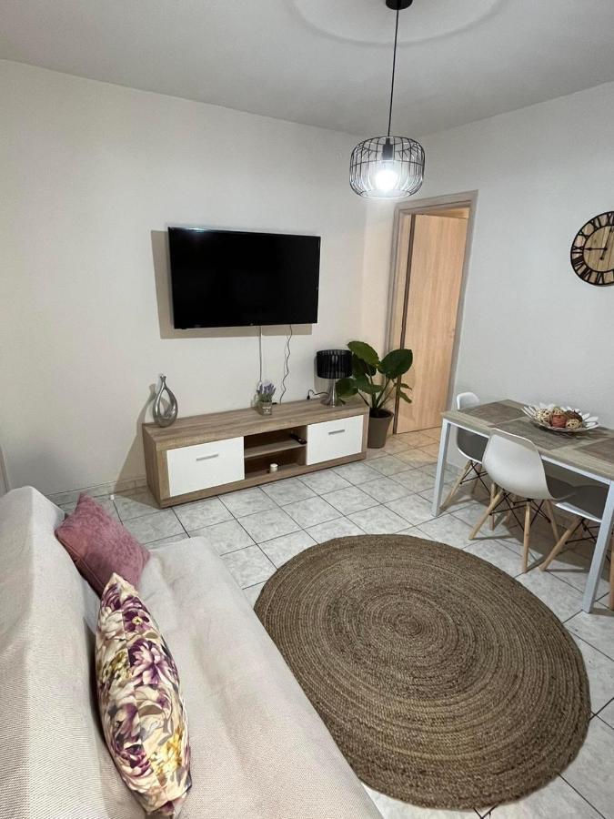 Comfy Near The Port And The Center Of Appartement