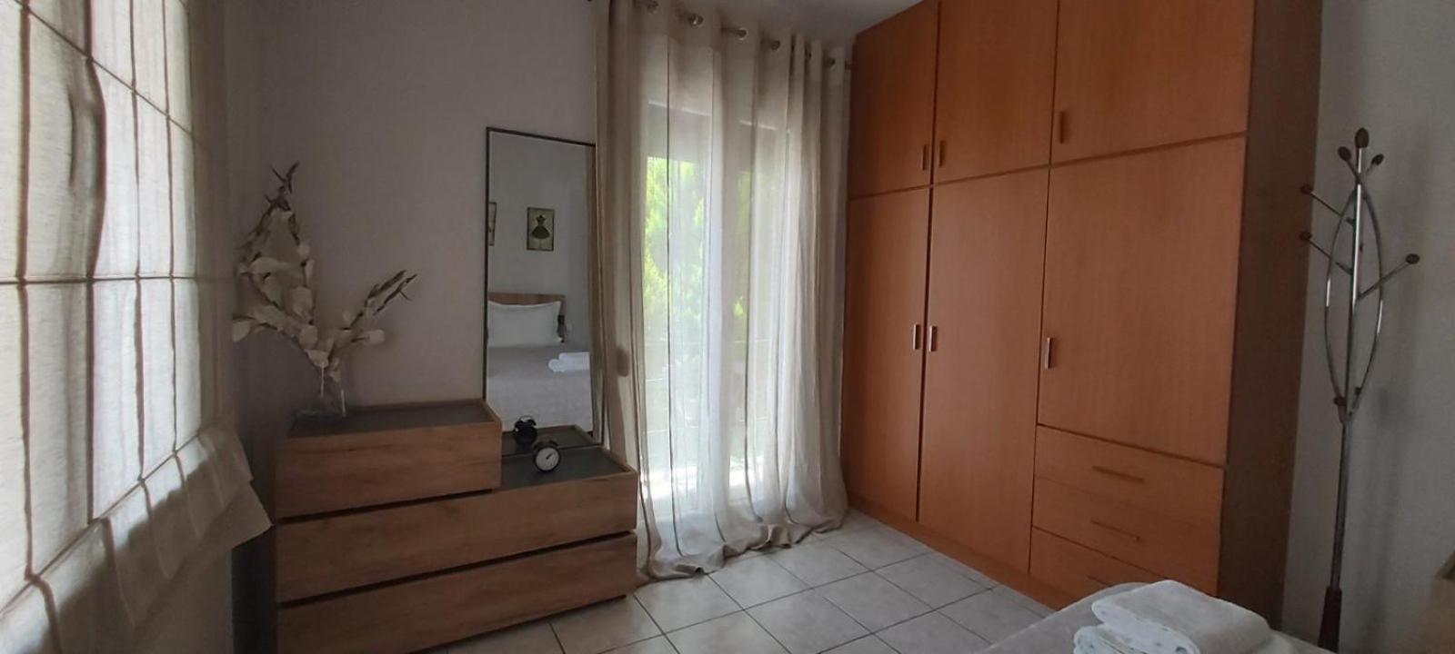 Comfy Near The Port And The Center Of Appartement Vólos